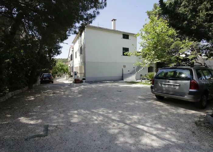 Besker Apartment Makarska