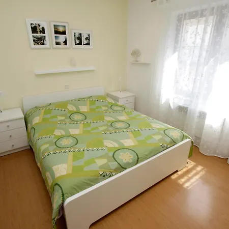 Besker Apartment Makarska