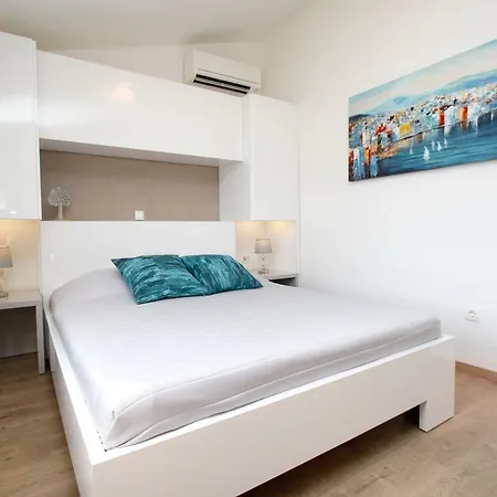 Besker Makarska