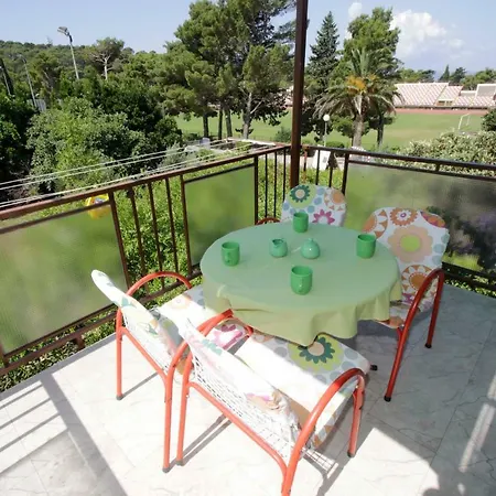 Besker Apartment *