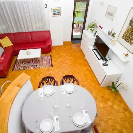 Apartment Besker Makarska