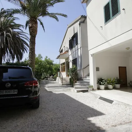 Besker Apartment Makarska